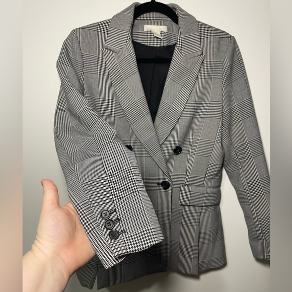 H&M Women’s Double Breasted Woven Fitted Lined Blazer in size 6 - Picture 3 of 8